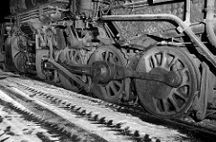 steam locomotive's rods, valves, and wheels